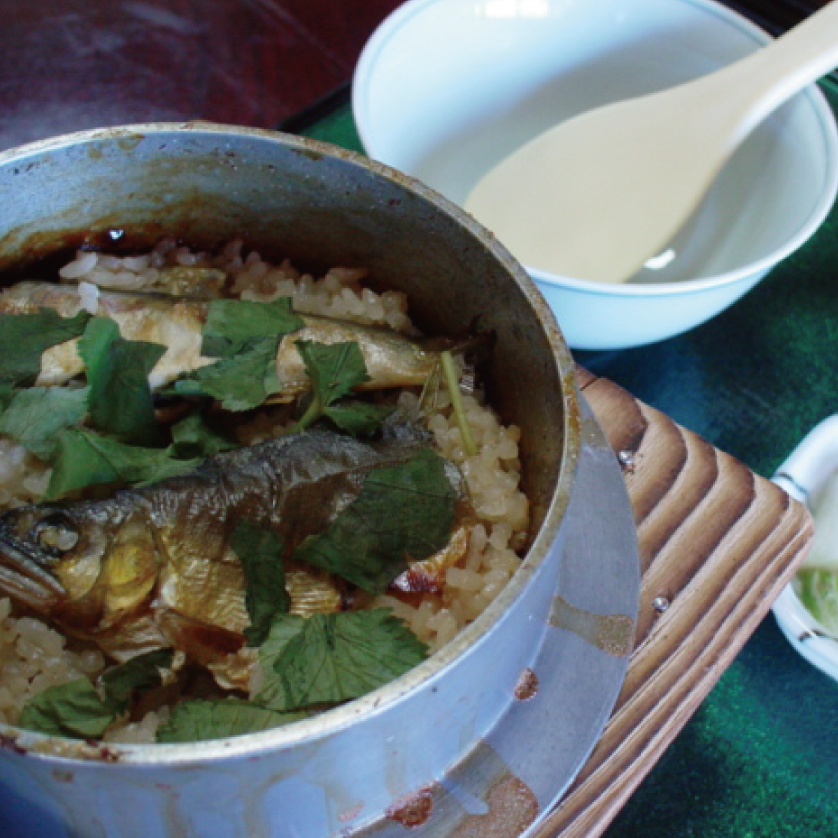 郡上鮎釜飯